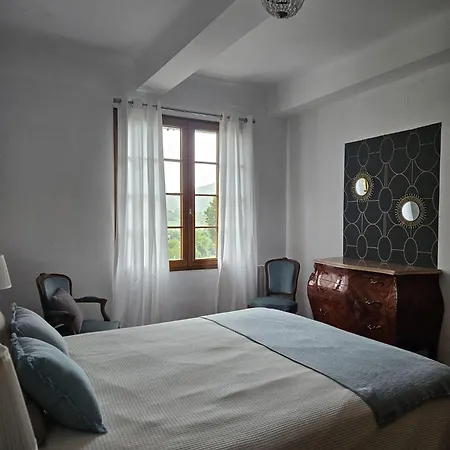 La Maison De Leonce Montbrun-les-Bains